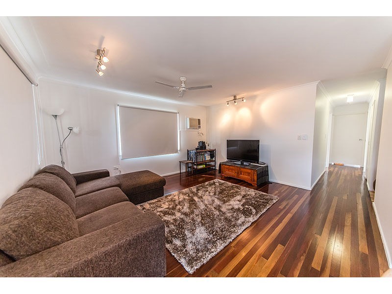 9 Separation Street, Allenstown QLD 4700