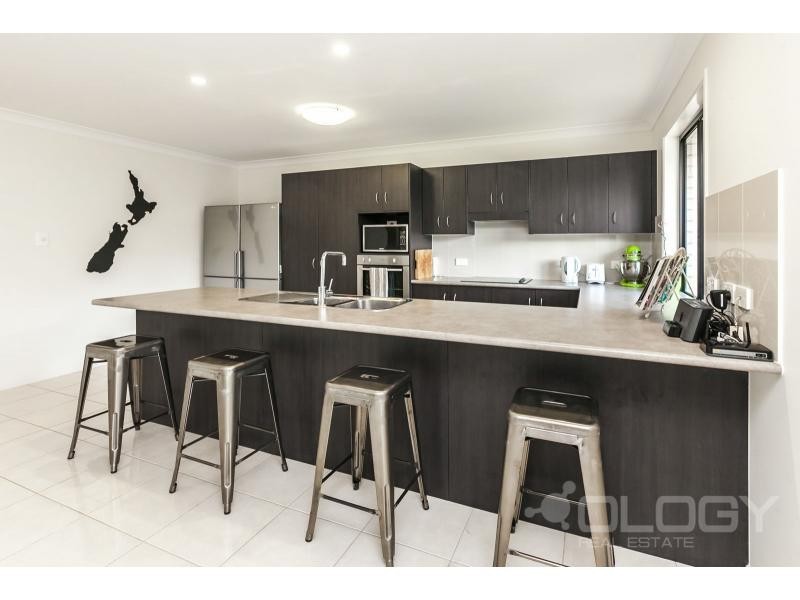 14/249 Mason Street, Koongal QLD 4701
