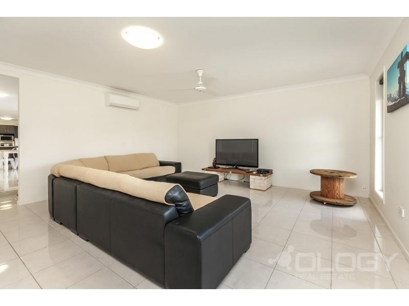 14/249 Mason Street, Koongal QLD 4701