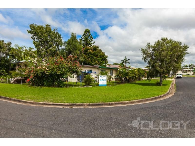 32 Hardy Avenue, Park Avenue QLD 4701