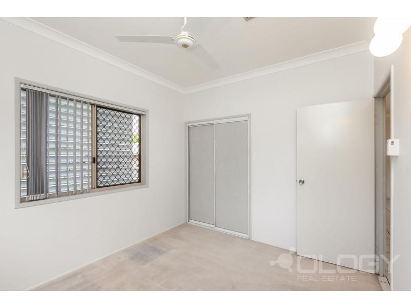 10 Rees Jones Close, Frenchville QLD 4701