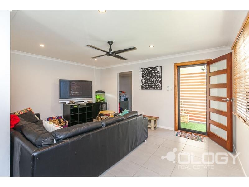 80 Sheehy Street, Park Avenue QLD 4701