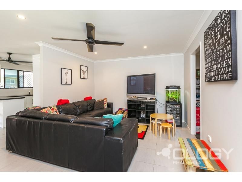 80 Sheehy Street, Park Avenue QLD 4701