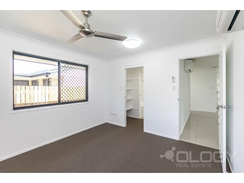 1 Birch Street, Park Avenue QLD 4701