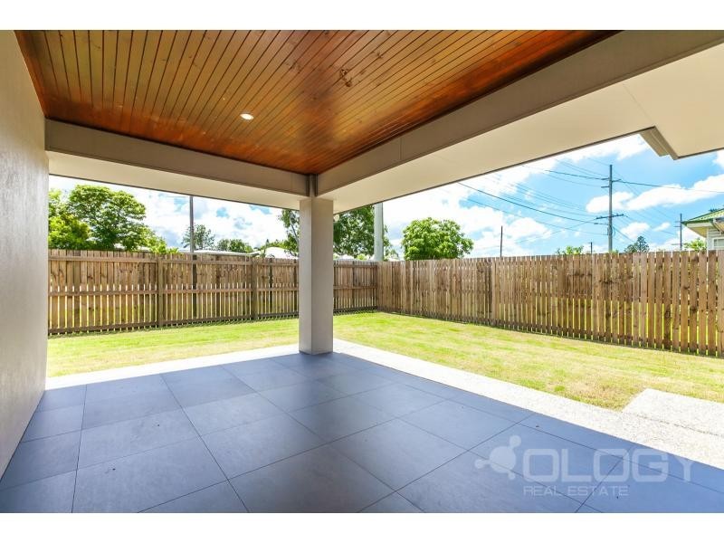 1 Birch Street, Park Avenue QLD 4701