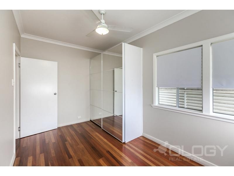 26 Card Street, Berserker QLD 4701