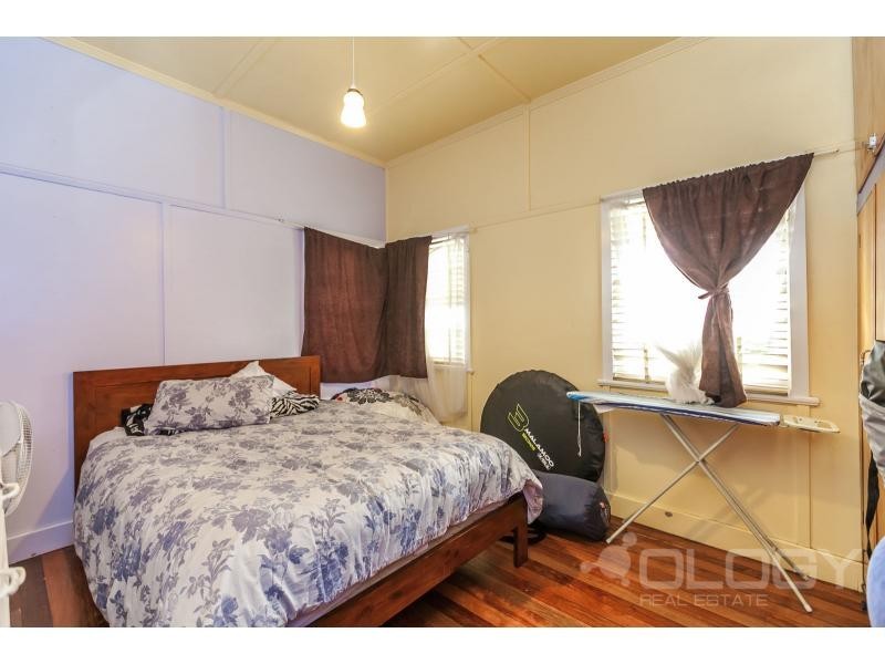 94 High Street, Berserker QLD 4701