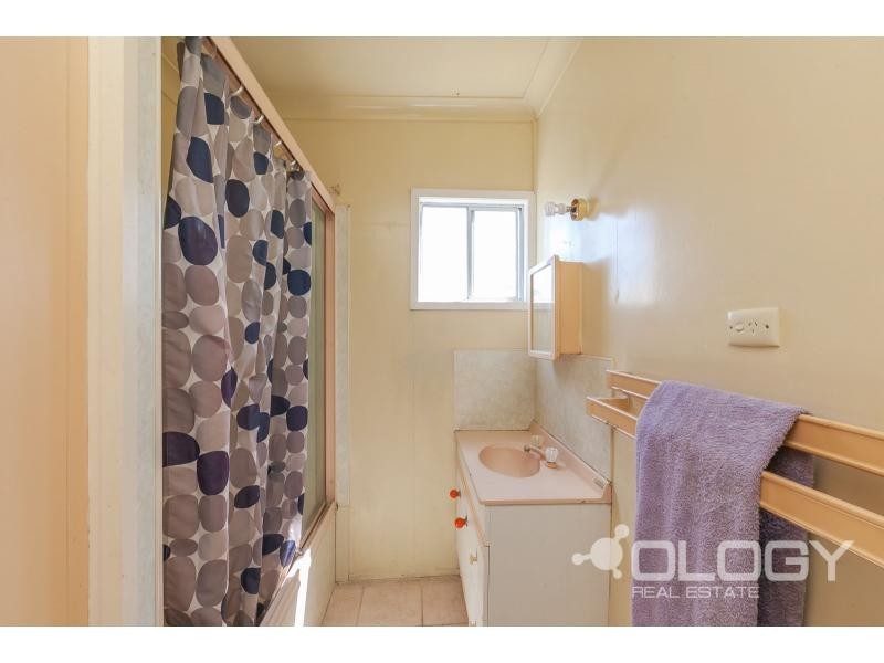29 Water Street, Berserker QLD 4701