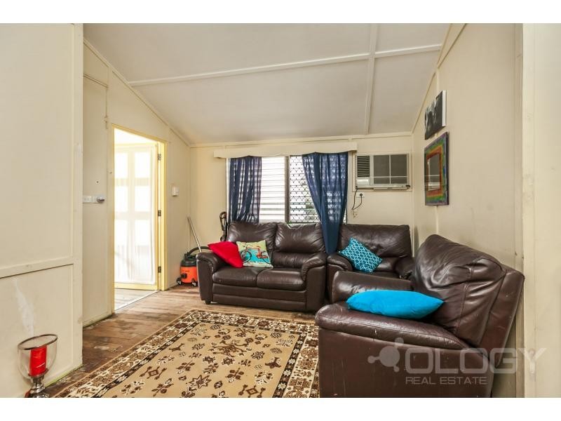 76 Simpson Street, Berserker QLD 4701