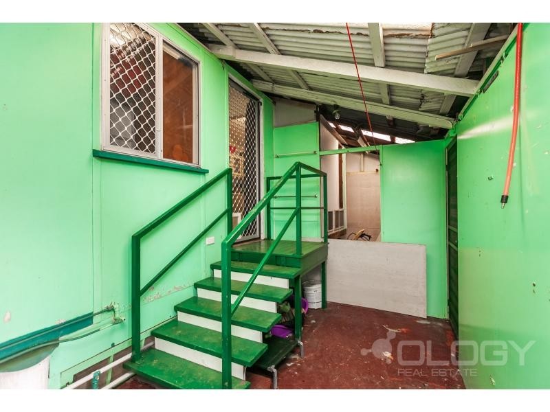 76 Simpson Street, Berserker QLD 4701