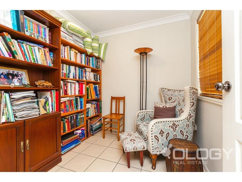 5 Thorsen Close, Gracemere QLD 4702