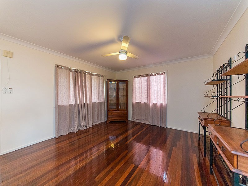 8 Harriette Street, Park Avenue QLD 4701