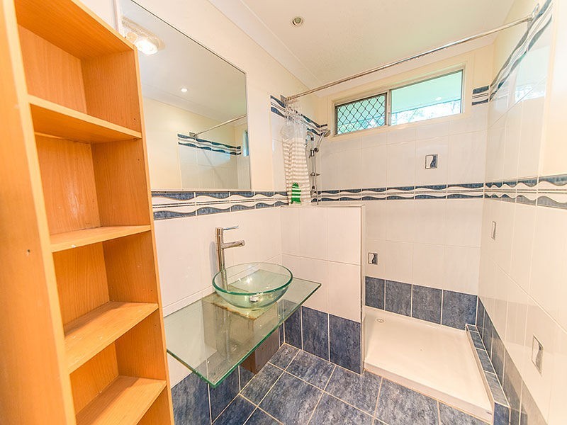 8 Harriette Street, Park Avenue QLD 4701