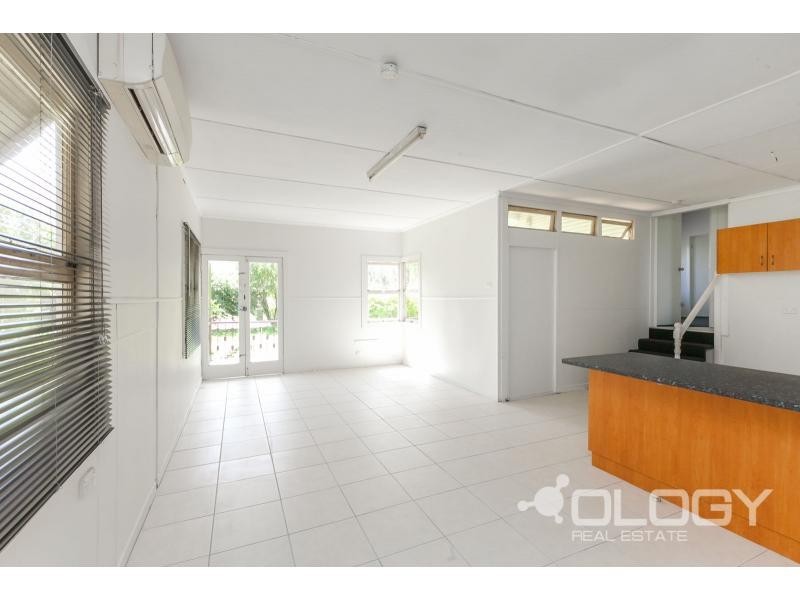 210 Earl Street, Berserker QLD 4701