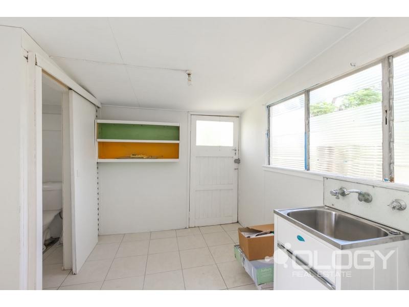 210 Earl Street, Berserker QLD 4701