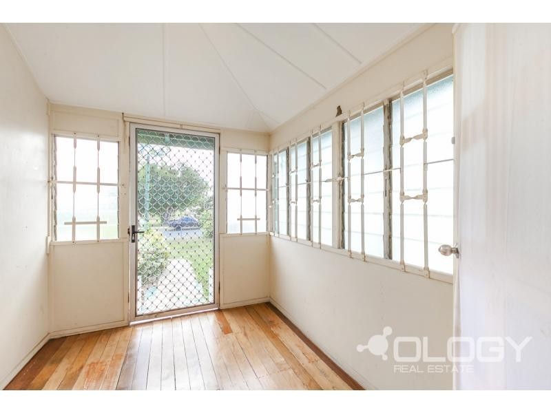 76 Simpson Street, Berserker QLD 4701