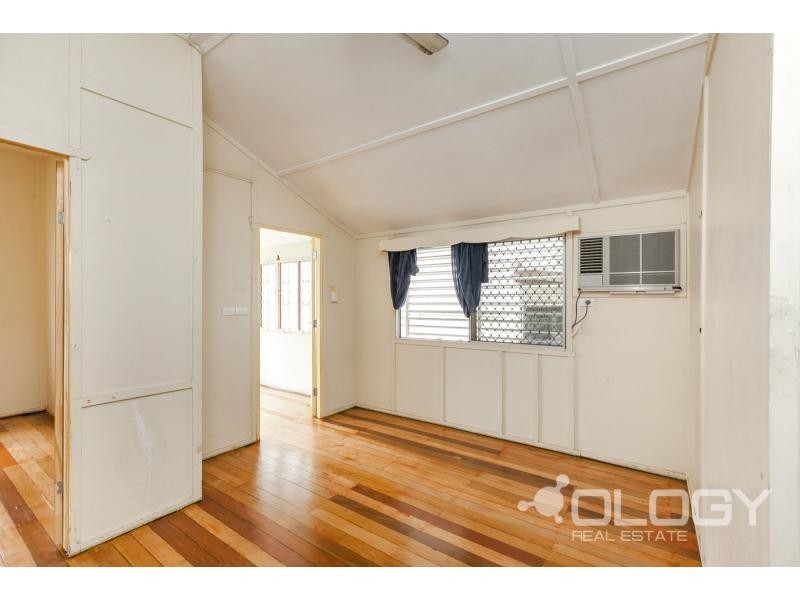 76 Simpson Street, Berserker QLD 4701