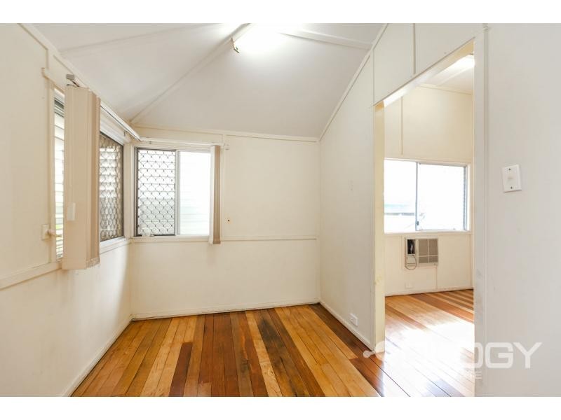 76 Simpson Street, Berserker QLD 4701