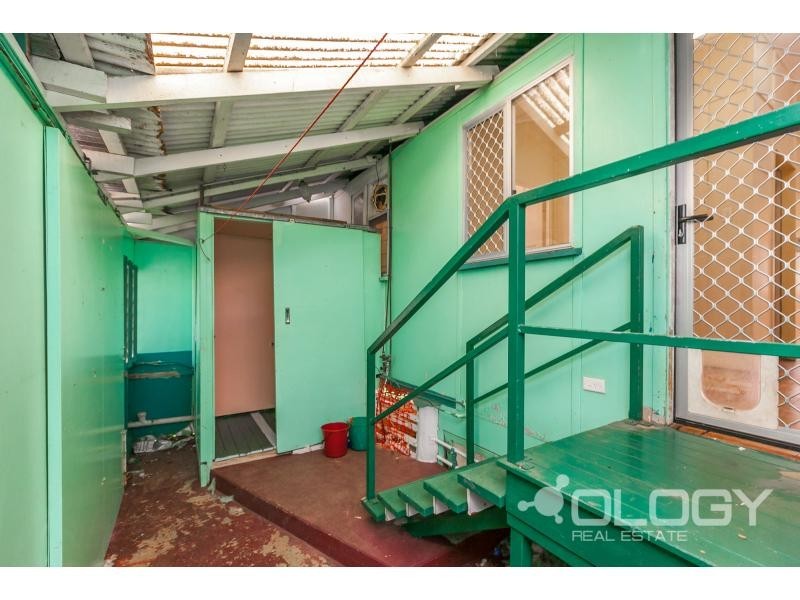 76 Simpson Street, Berserker QLD 4701