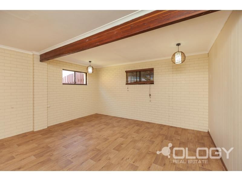 361 Lawrence Avenue, Frenchville QLD 4701