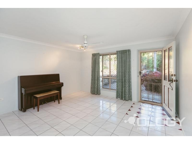 1/24 Forbes Avenue, Frenchville QLD 4701