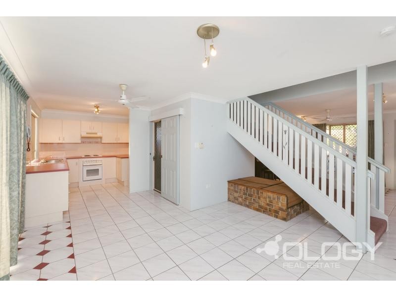 1/24 Forbes Avenue, Frenchville QLD 4701