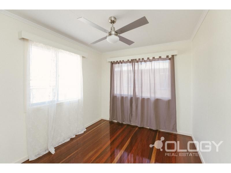 230 Richardson Road, Park Avenue QLD 4701