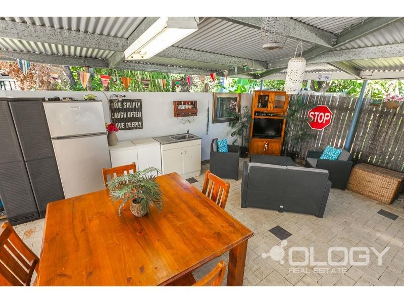 148 Part Street, Berserker QLD 4701
