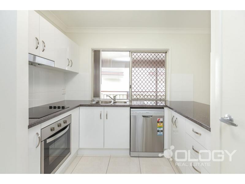 1/352 Rockonia Road, Koongal QLD 4701