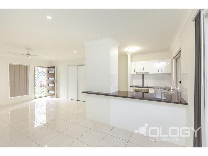 1/352 Rockonia Road, Koongal QLD 4701
