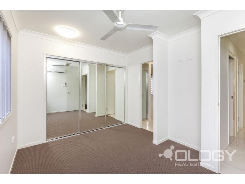 1/352 Rockonia Road, Koongal QLD 4701