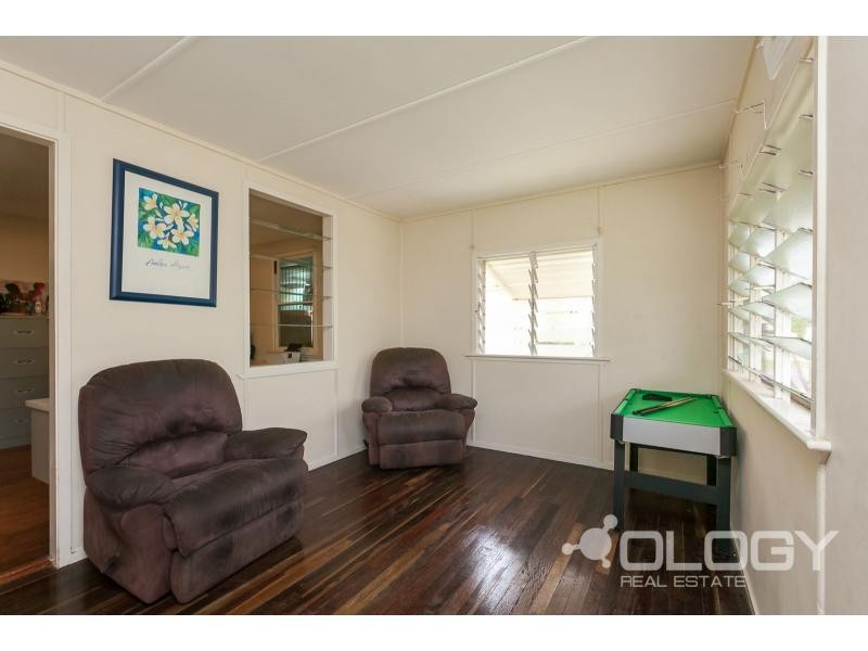 15 Rose Street, Koongal QLD 4701