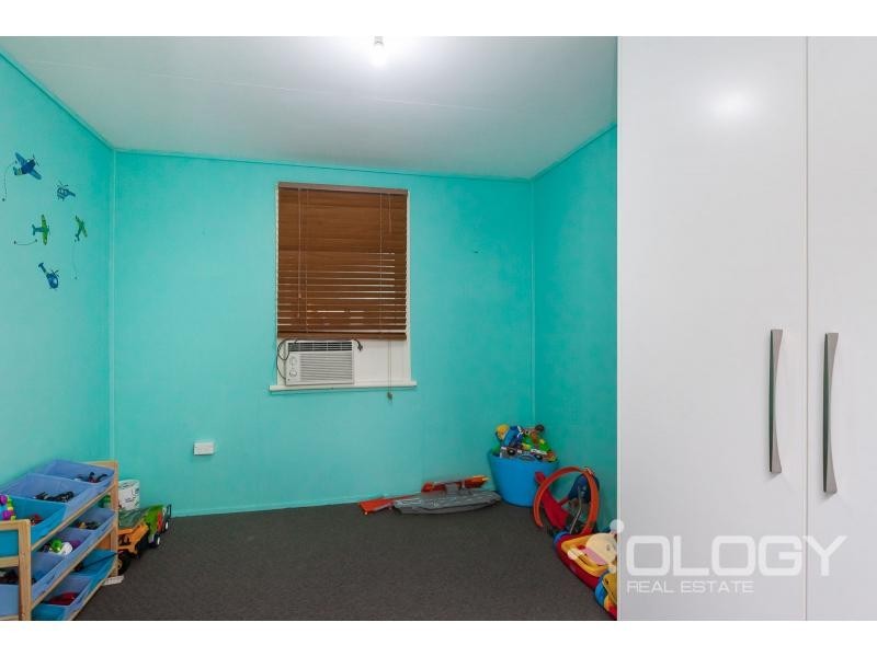 15 Rose Street, Koongal QLD 4701