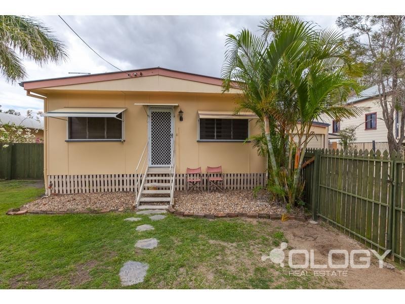 15 Rose Street, Koongal QLD 4701