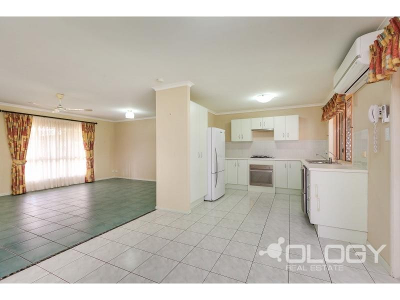 6 Kawana Close, Kawana QLD 4701