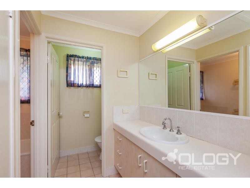 6 Kawana Close, Kawana QLD 4701
