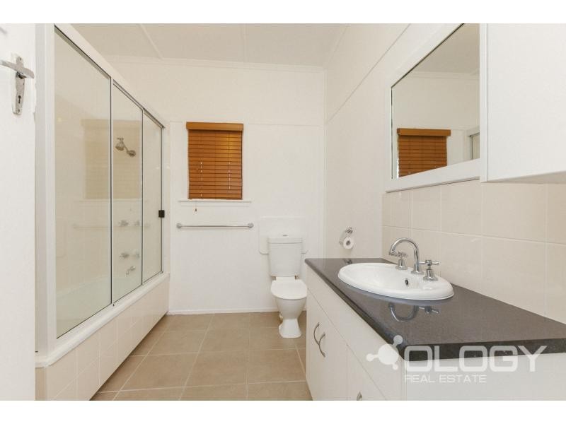 128 Wooster Street, Berserker QLD 4701