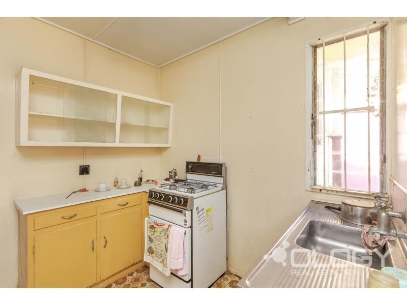 65 Brecknell Street, The Range QLD 4700