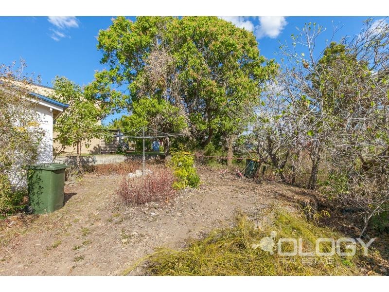65 Brecknell Street, The Range QLD 4700