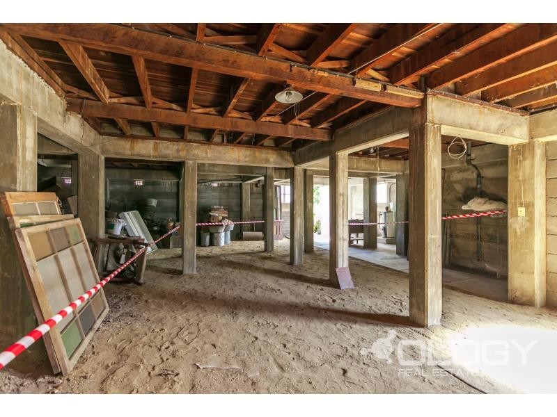67 Brecknell Street, The Range QLD 4700