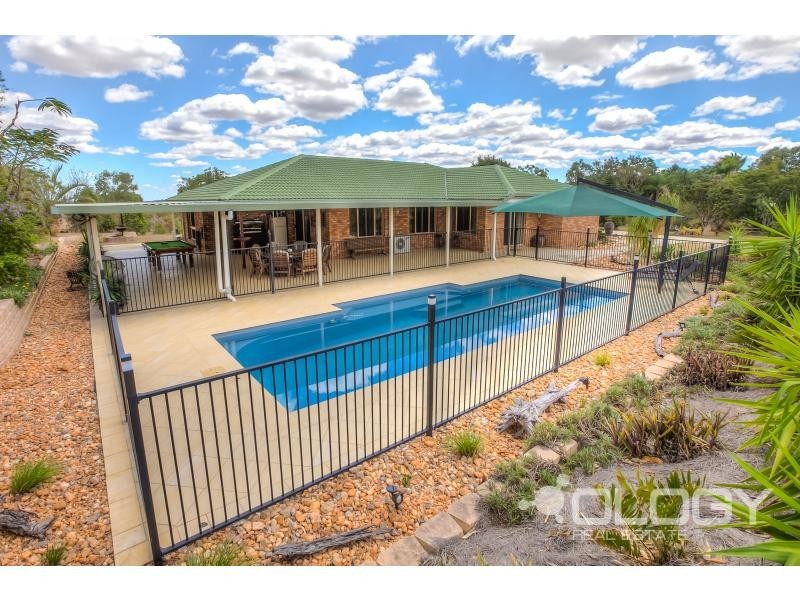 8 Dawn Close, Rockyview QLD 4701