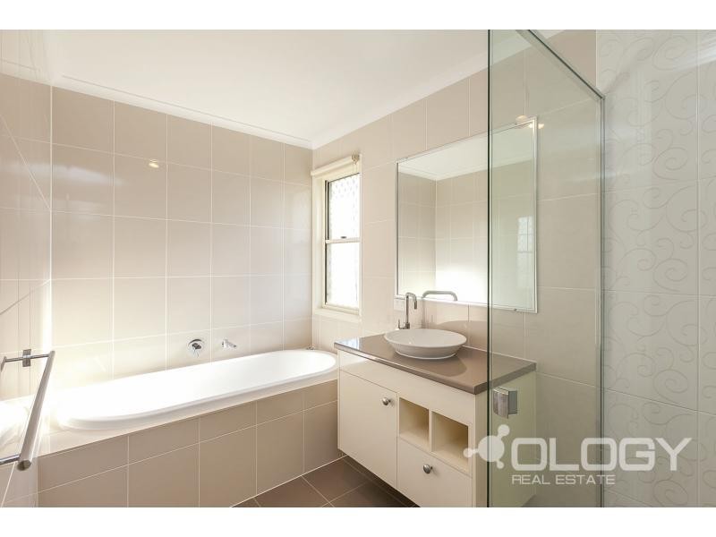 23 Lamington Street, The Range QLD 4700