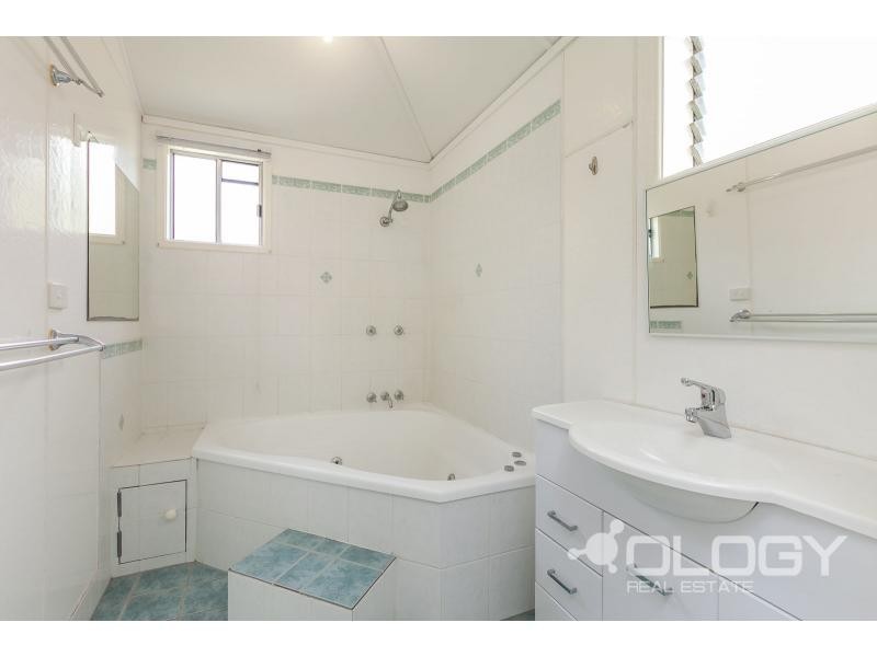 53 Woodville Street, Wandal QLD 4700