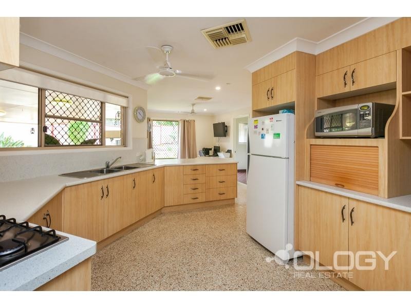 3 Van Haeren Street, Kawana QLD 4701
