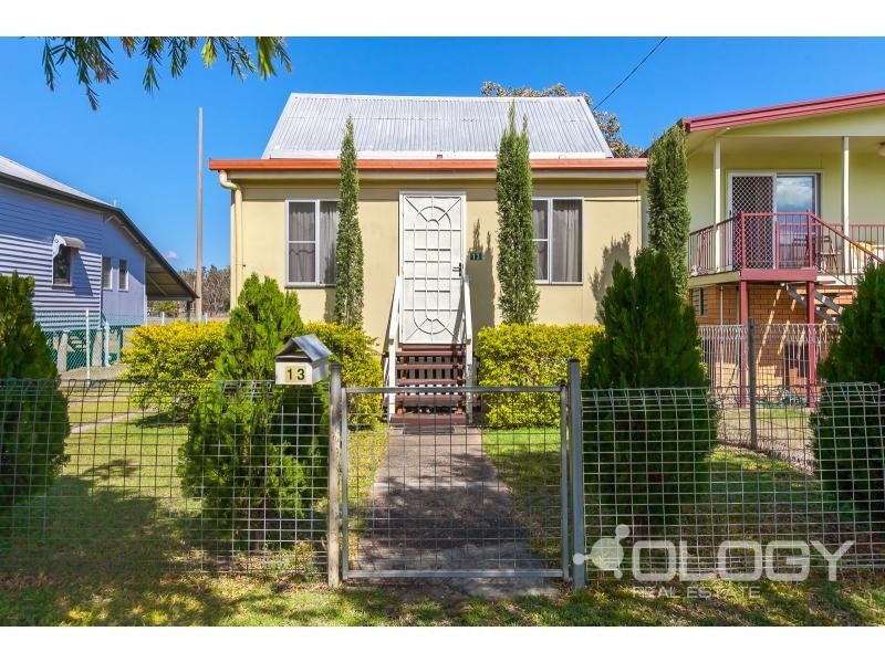 13 Nobbs Street, Berserker QLD 4701