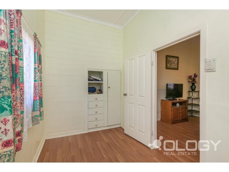 13 Nobbs Street, Berserker QLD 4701