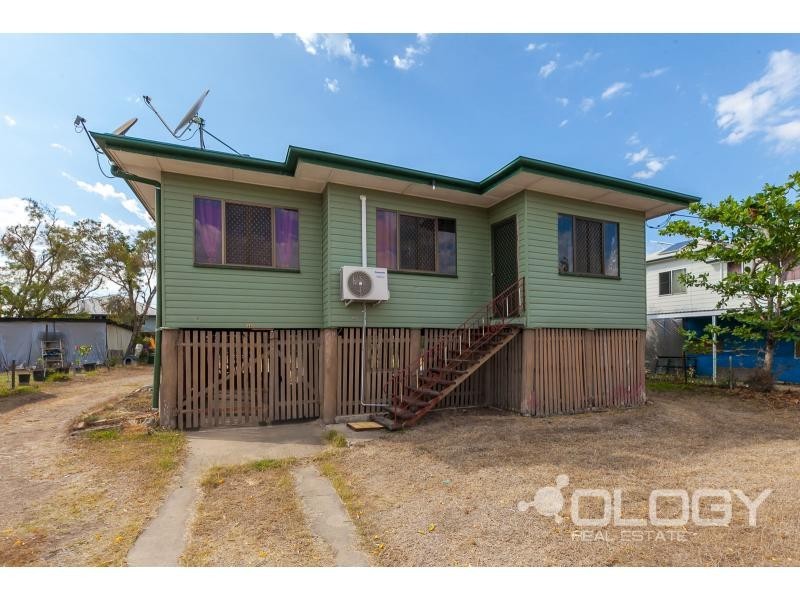 36 Tung Yeen Street, Park Avenue QLD 4701