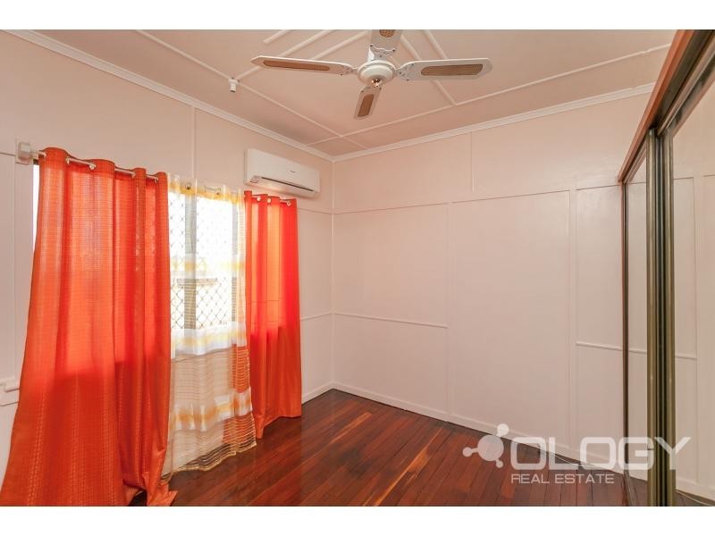 36 Tung Yeen Street, Park Avenue QLD 4701