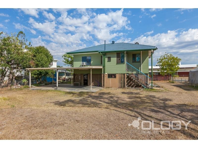 36 Tung Yeen Street, Park Avenue QLD 4701