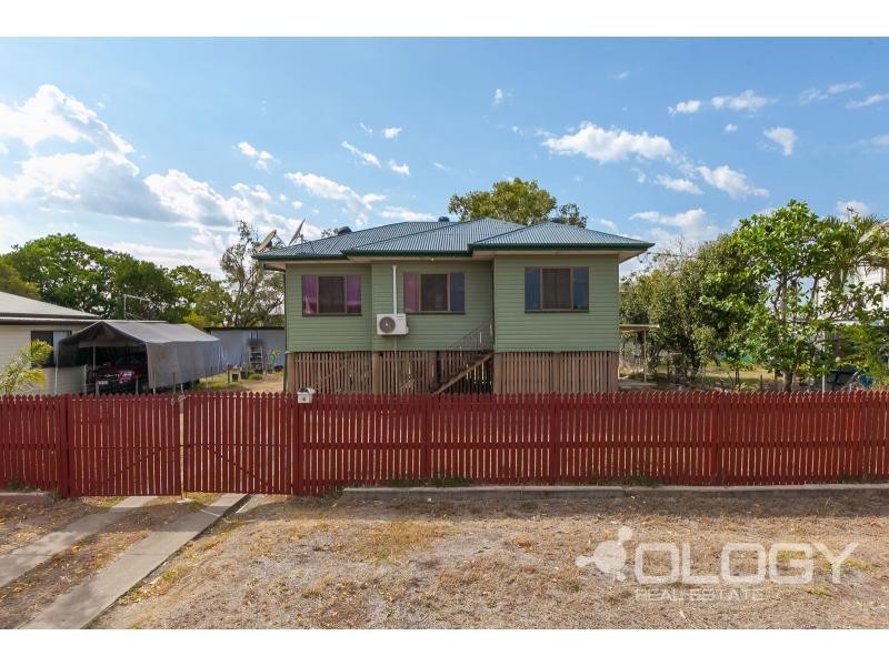 36 Tung Yeen Street, Park Avenue QLD 4701